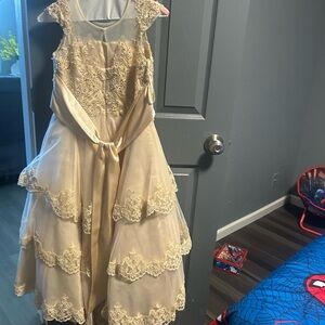 Elegant Gold Lace Kids Dress